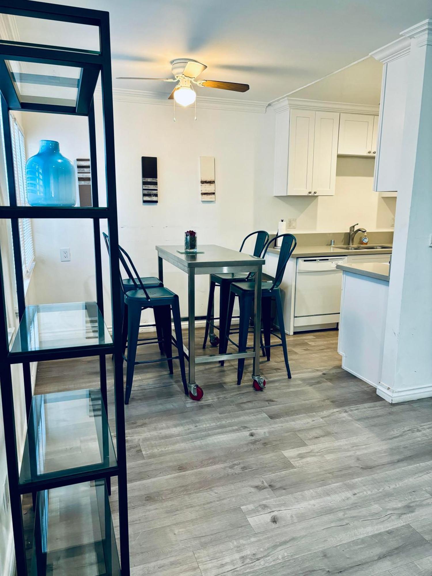 Modern, 1 Bed Condo, Downtown Century City Los Angeles Exterior photo